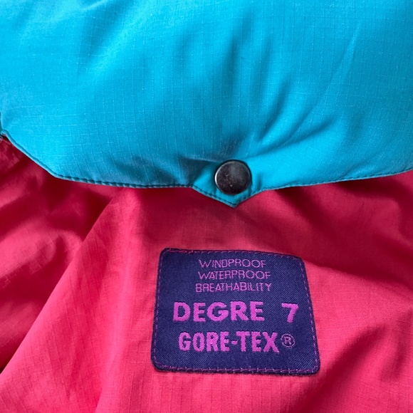 Degre 7 Vintage Women's Ski Jacket - Picture 10 of 13
